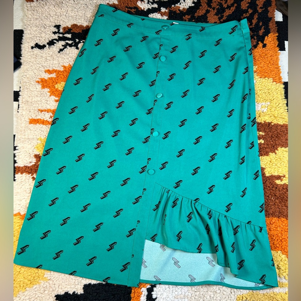 Retro Fab, EVIDNT LOS ANGELES, lightning bolt, asymmetrical skirt!!